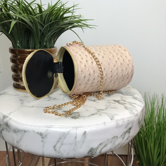 ‼️ Blush Ostrich Barrel Mini Purse Bag With Strap - Picture 4 of 8